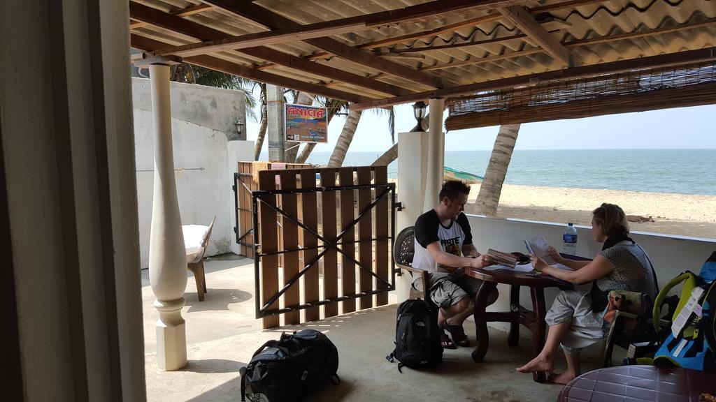 Anicia Beach House Negombo Ngoại thất bức ảnh