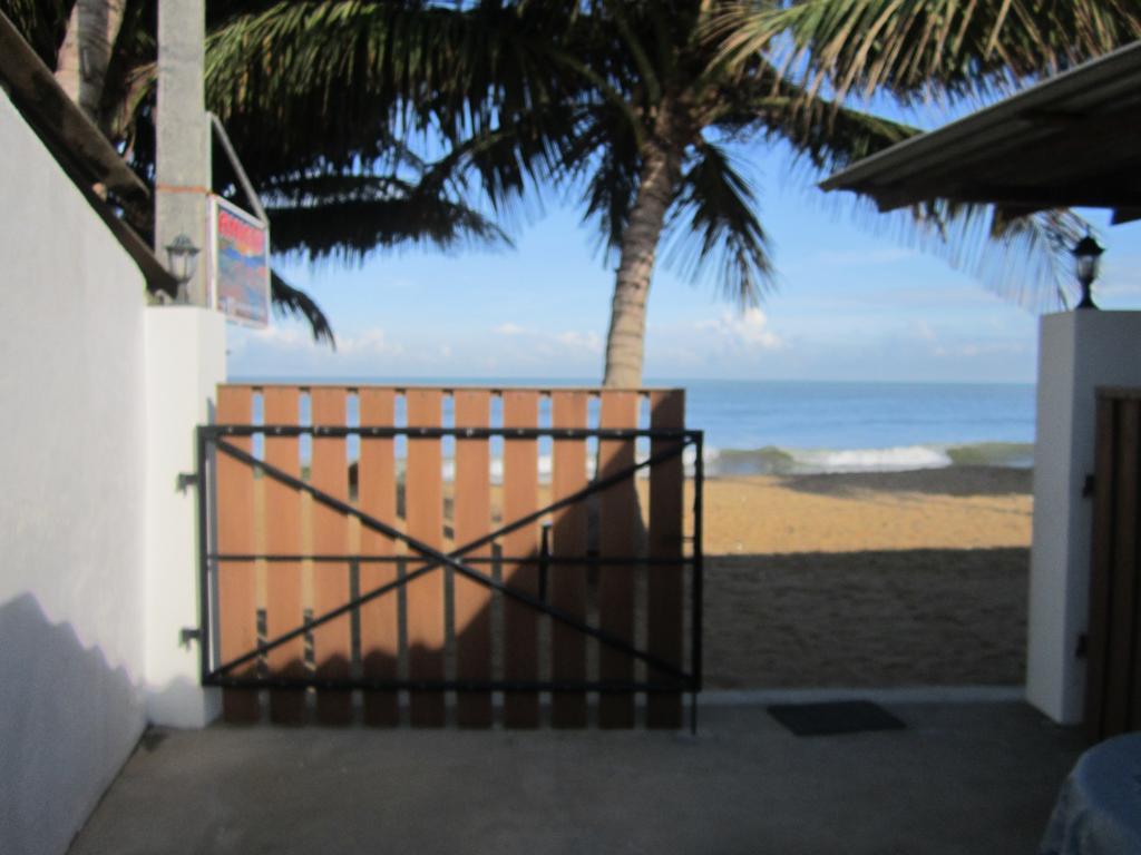 Anicia Beach House Negombo Ngoại thất bức ảnh