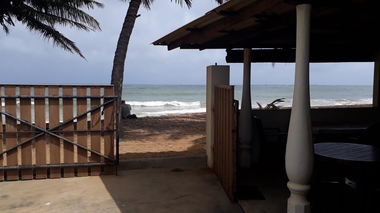 Anicia Beach House Negombo Ngoại thất bức ảnh