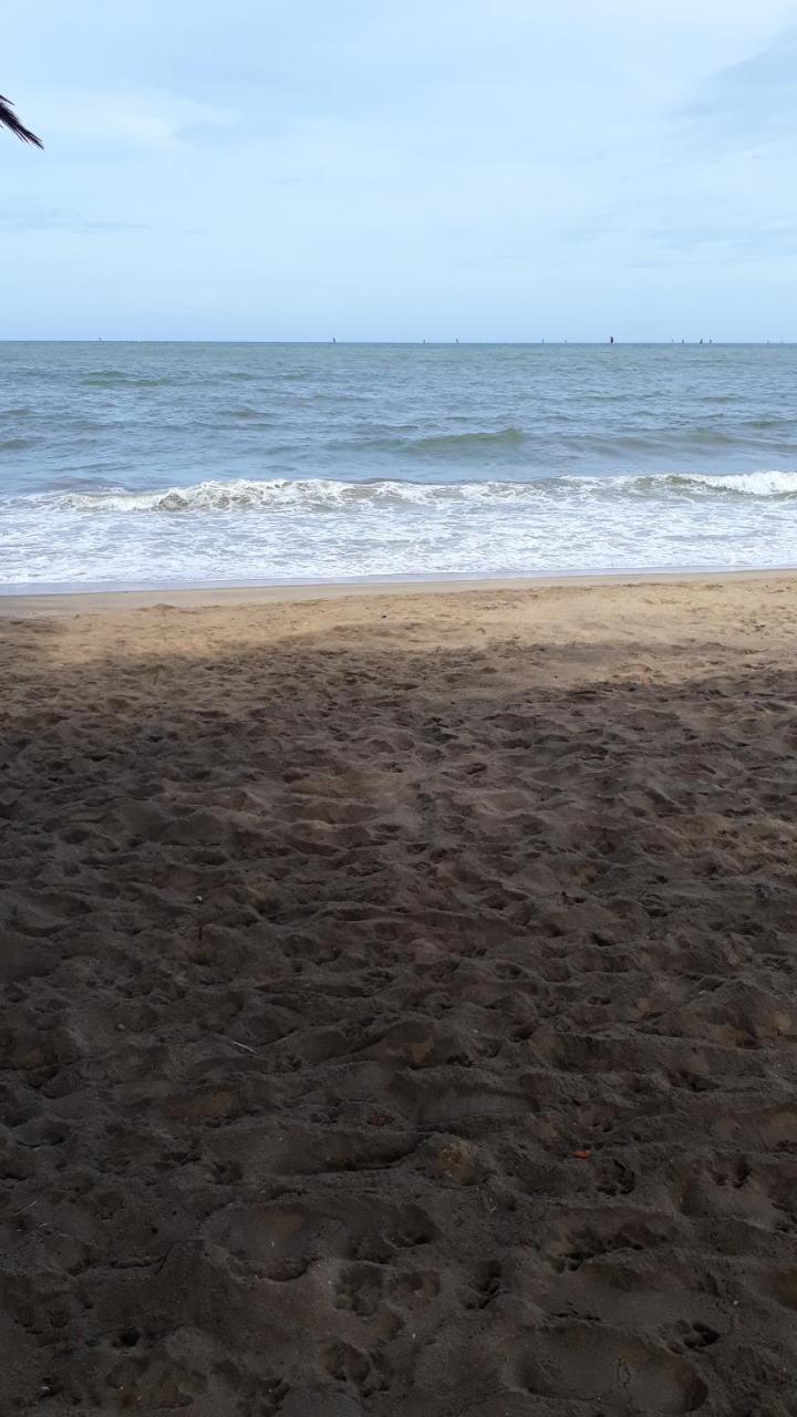 Anicia Beach House Negombo Ngoại thất bức ảnh