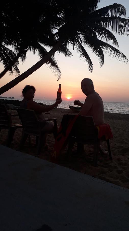 Anicia Beach House Negombo Ngoại thất bức ảnh